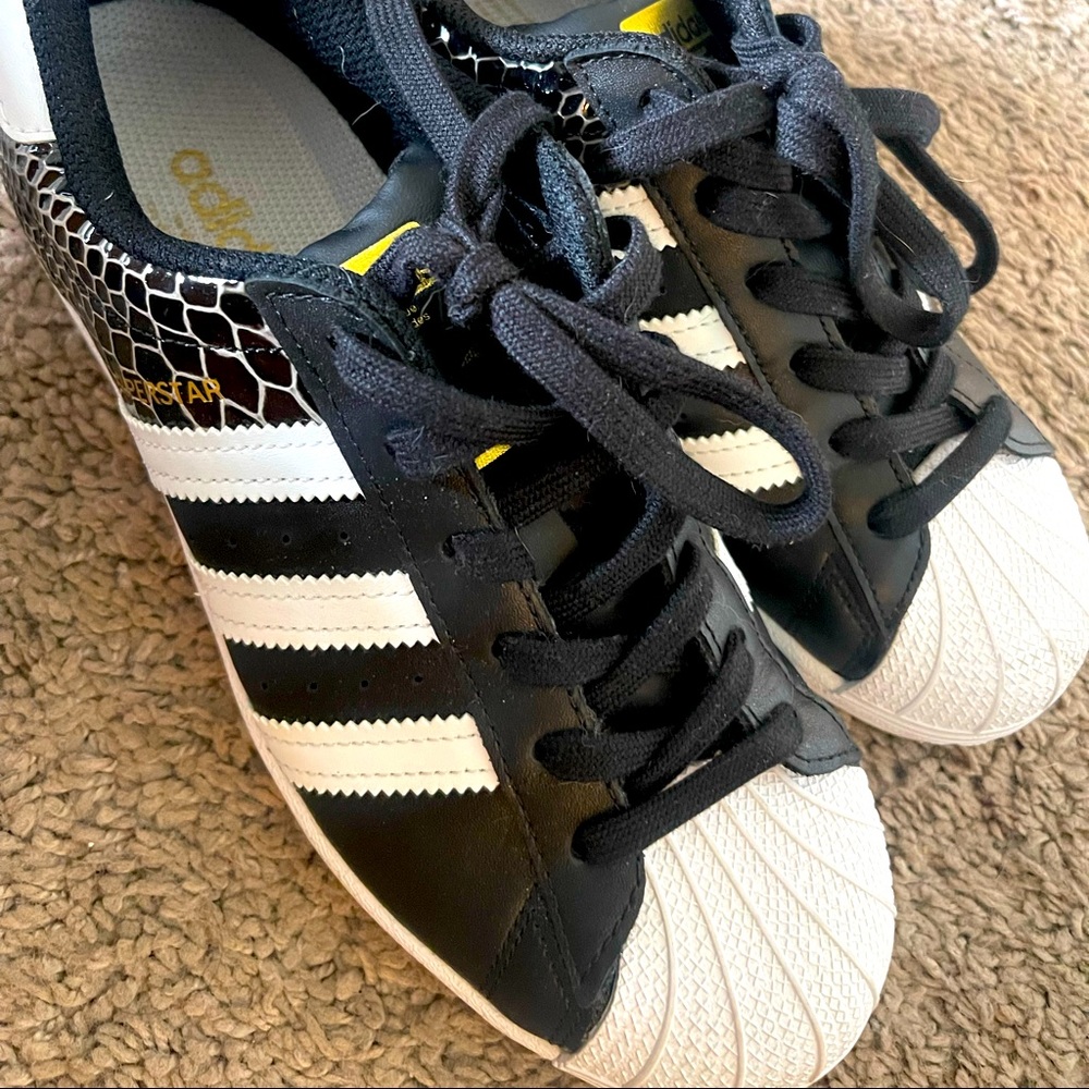 Adidas Old Style Snake Print